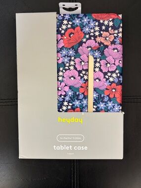 heyday Floral Tablet Case for iPad Pro 11" (2024) - New with Tags